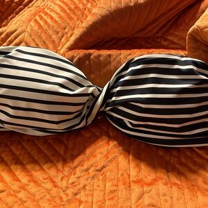 Victoria’s Secret bikini top